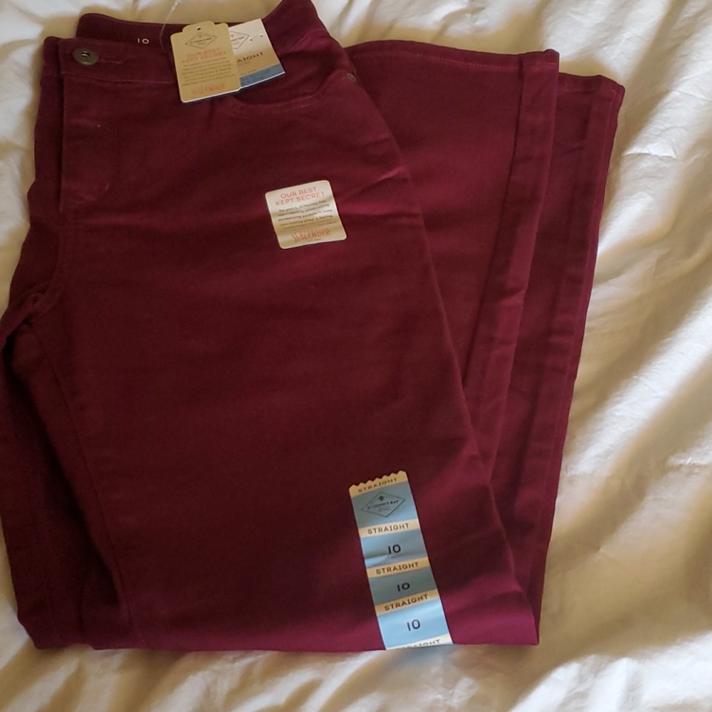 Size 10 mid rise straight leg jeans.